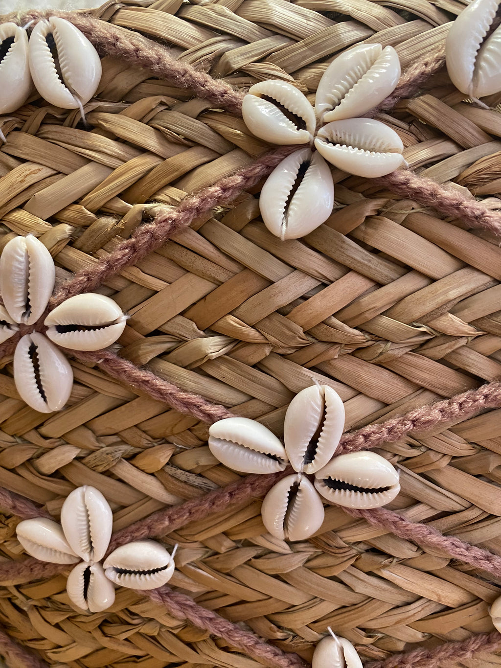 Bolso Artesanal “Mar” de Conchas Blancas  |Girasol Collection